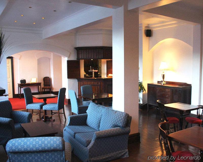 The Imperial Hotel ストラウド レストラン 写真