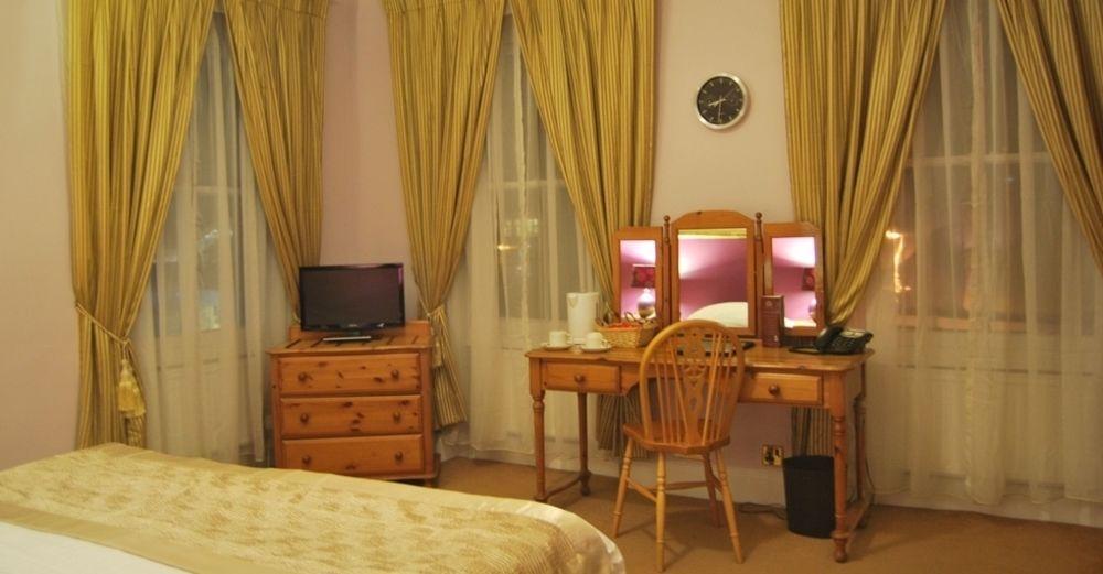The Imperial Hotel ストラウド エクステリア 写真
