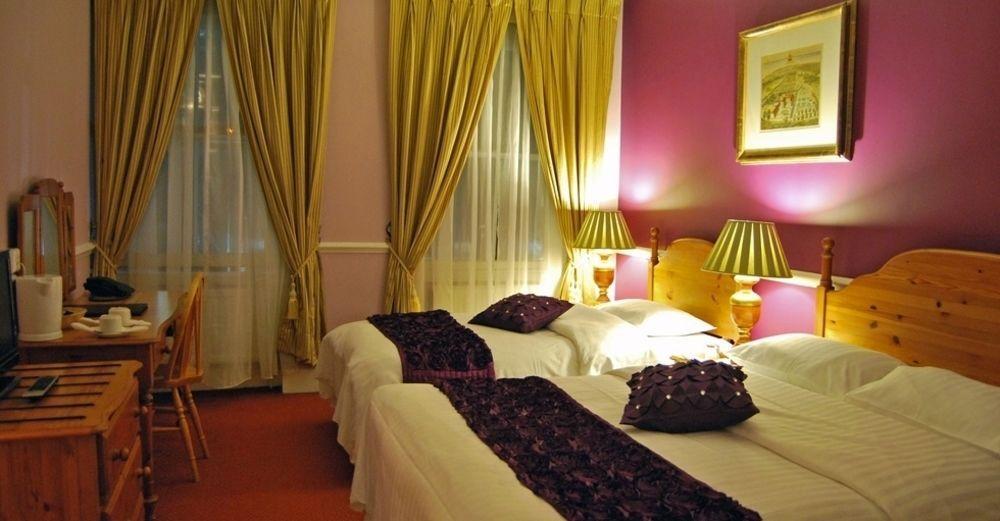 The Imperial Hotel ストラウド エクステリア 写真