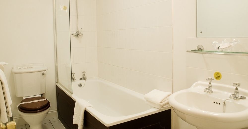 The Imperial Hotel ストラウド エクステリア 写真
