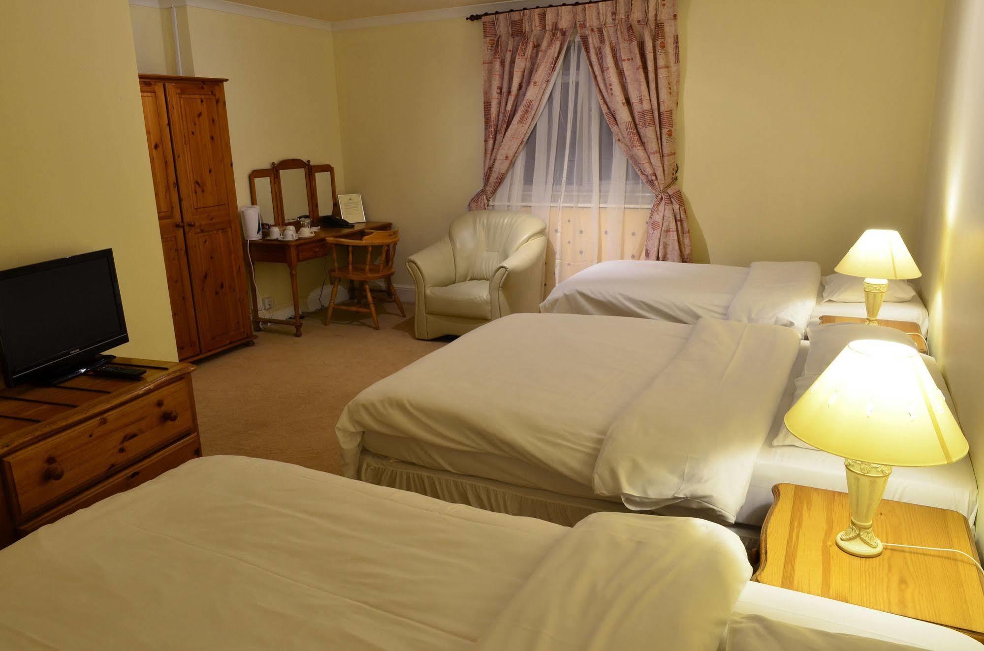 The Imperial Hotel ストラウド エクステリア 写真